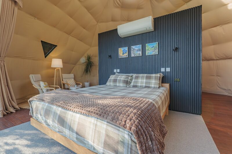 Dumblane Geodome bed and living areas
